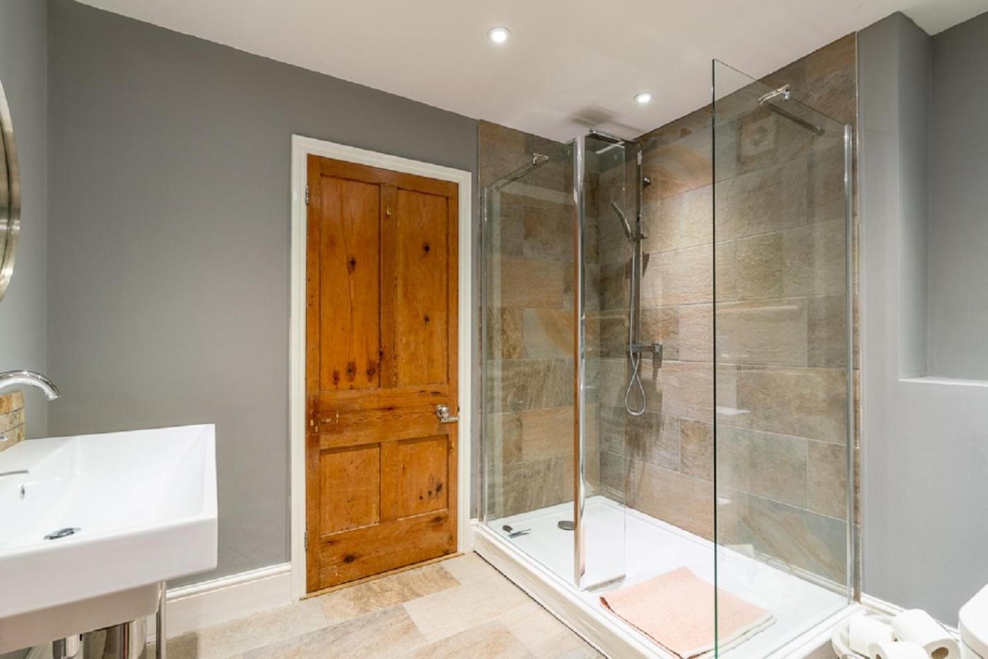 Orwell Villa Elegant Period 5 Bed Close To Town Sleeps 15 Cheltenham Exterior foto